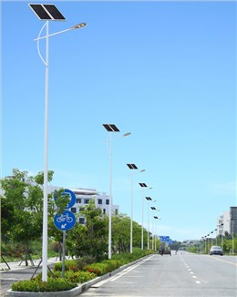 广西河池地区订购120套太阳能路灯纪实
